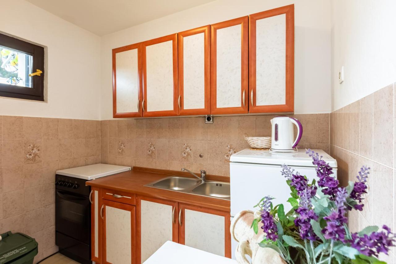 Apartments Sucur With Terrace Baska  Bagian luar foto