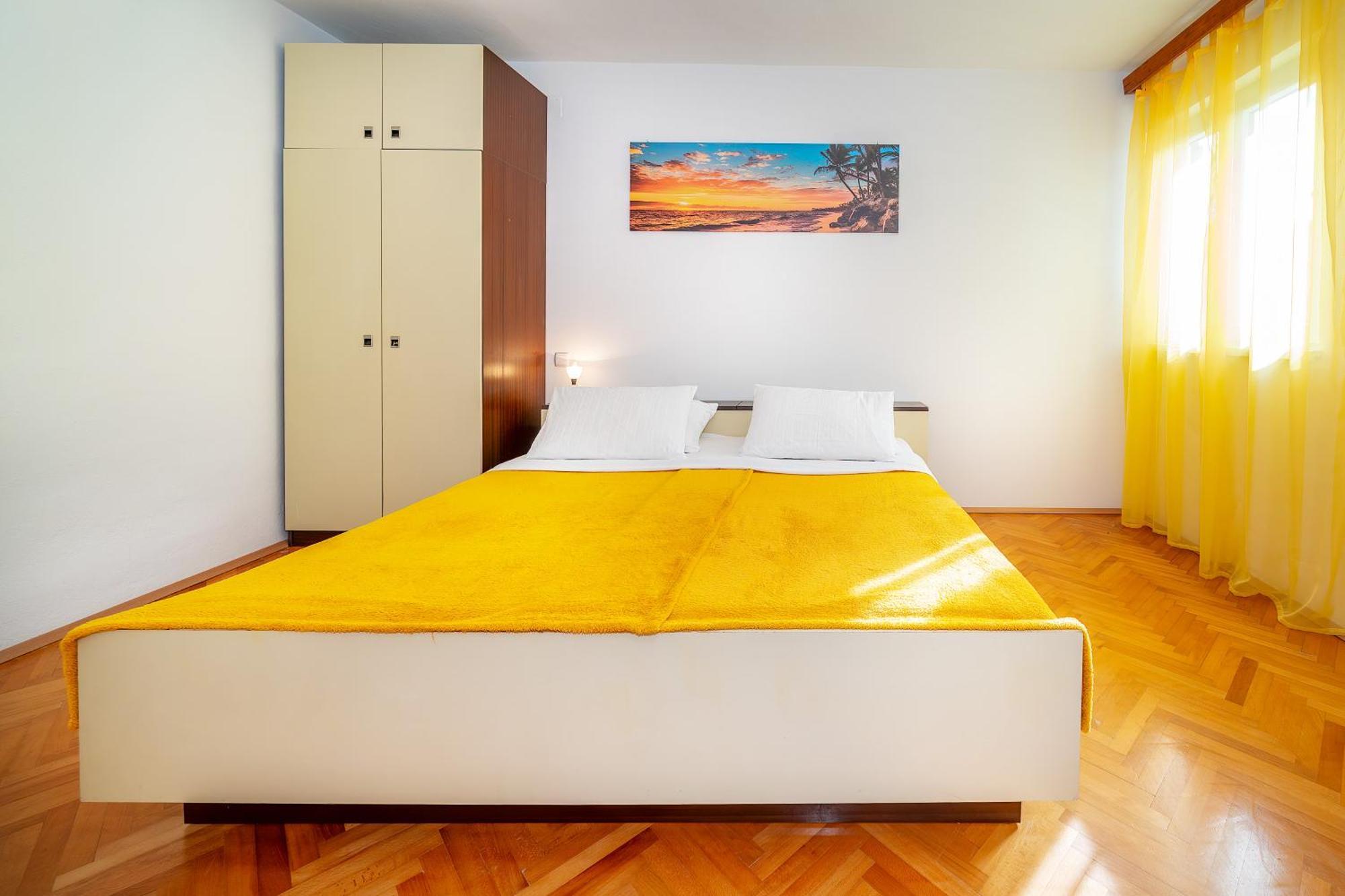 Apartments Sucur With Terrace Baska  Bagian luar foto