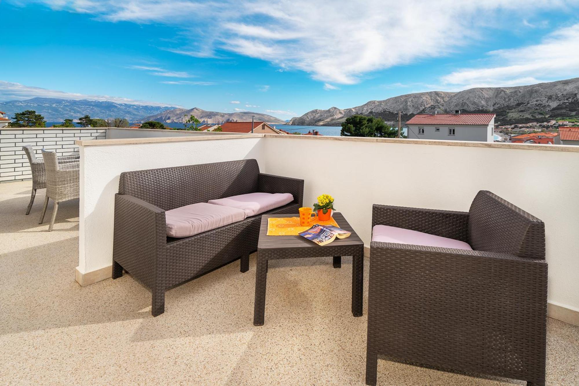 Apartments Sucur With Terrace Baska  Bagian luar foto